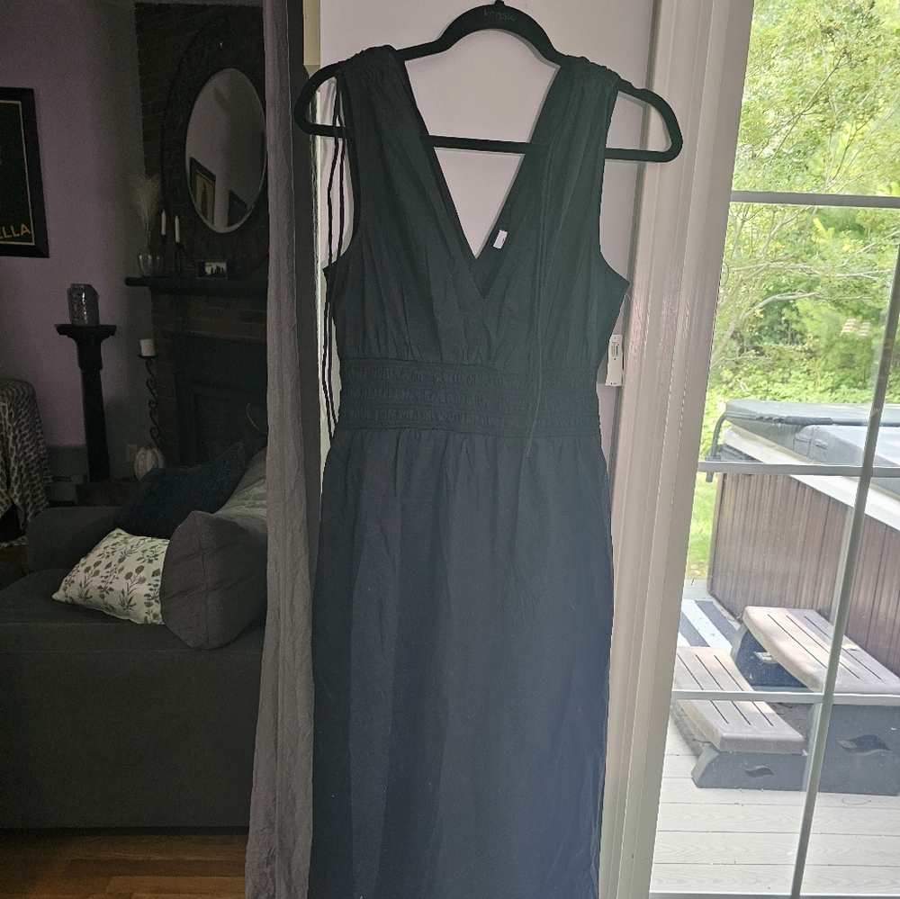Old Navy Black Maxi Sundress V-Neck Sleeveless